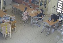 Let's watch the teacher dipping shoeplay in her office 19