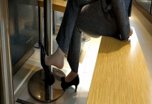 Pretty lady is eating we tasting her dangling feet 2