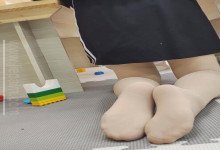 The young mama's sexy nylon sole 3