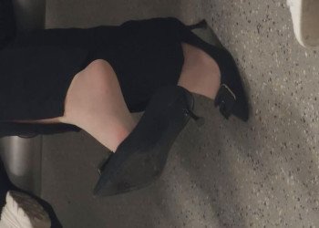 The lady show us her cute sole 24