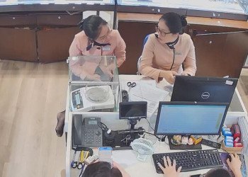 I prefer the black nylon shoeplay 10