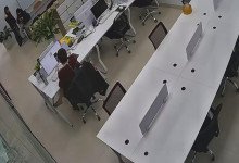 The office lady dangling shoeplay when working