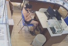 The jewelry store hostess in black nylon danging shoeplay 41