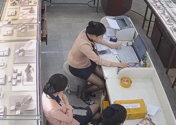 Today we can see her black nylon feet more clearly 2