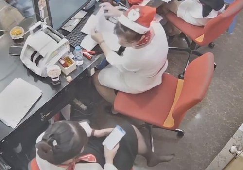 The jewelry store hostess manager show us her cute feet 12