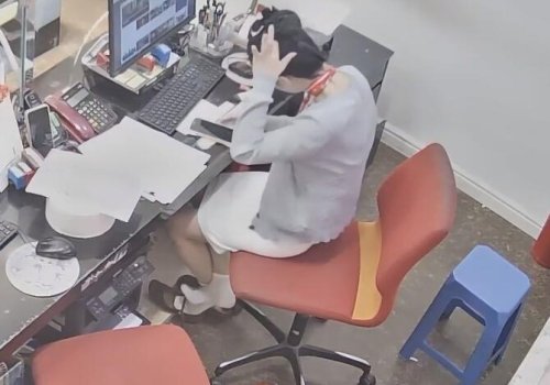 Black nylon VS White nylon 2