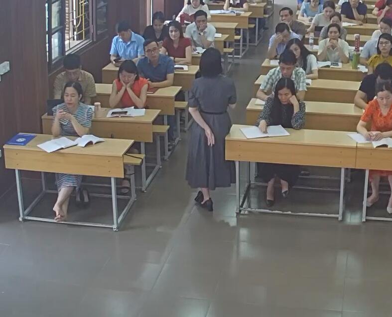 I wish she in nylon next time 25