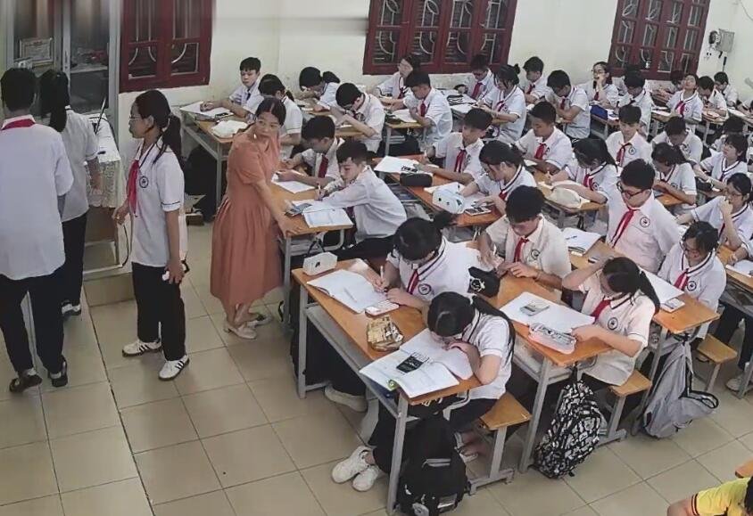 The teacher in white heels shoeplay moment when having a lesson