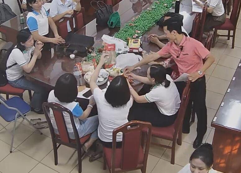 The teacher dipping and shoeplay after class in her office 2