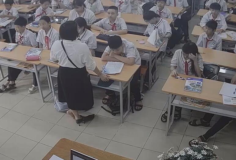 The new teacher shoeplay queen is here 4