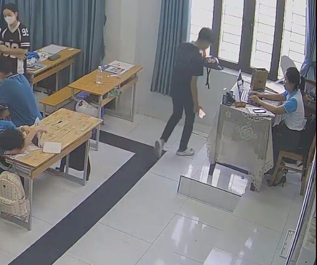 I am not sure if she is in nylon