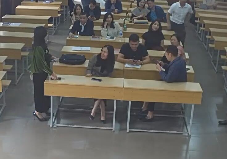 I wish she in nylon next time 20