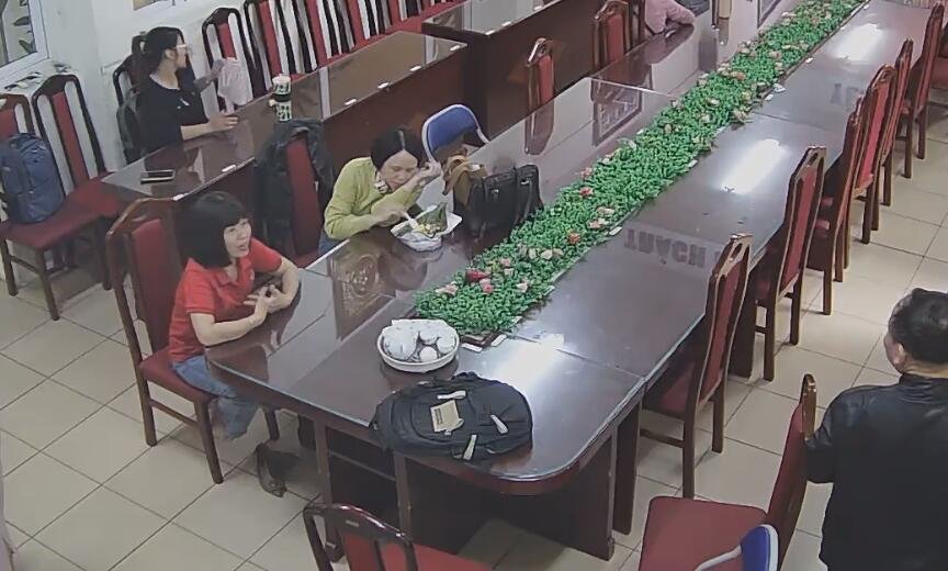 The teacher dipping and shoeplay after class in her office 20