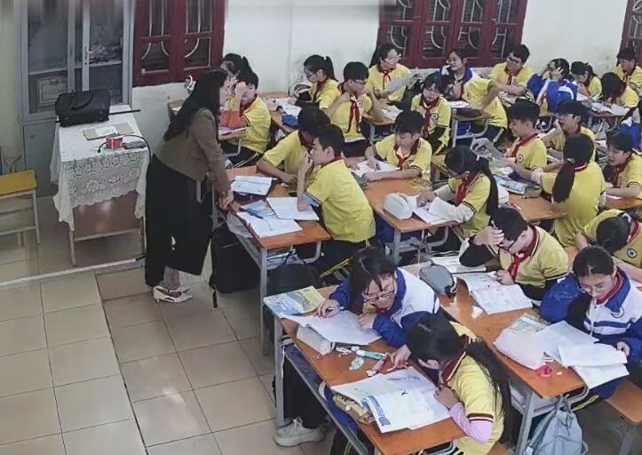 I hope she in nylon next time 3