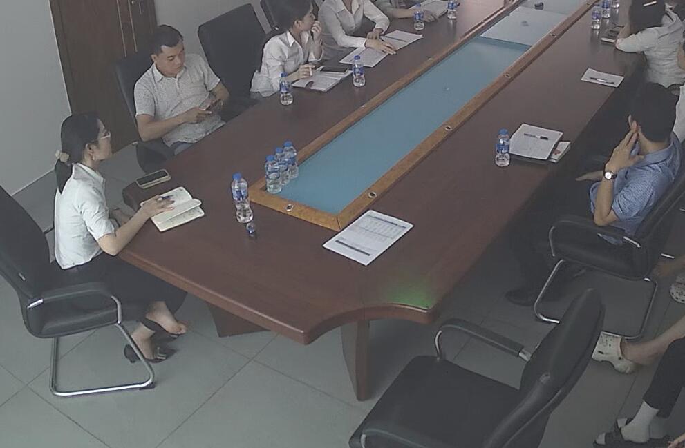 They are having a meeting 8/9