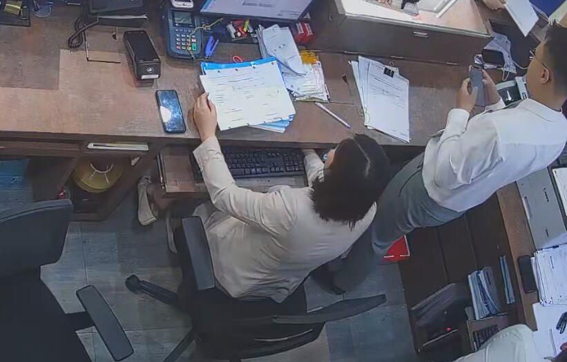 The jewelry store hostess in white dress and white heels sit down shoeplay 4