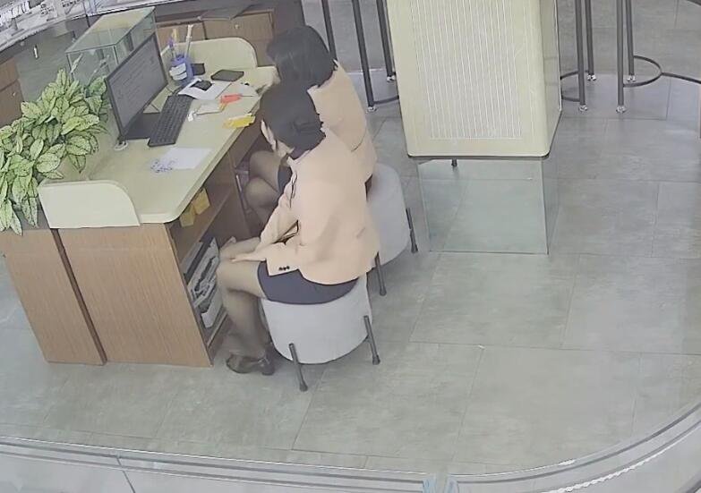 The new jewelry store dangling shoeplay queen is here 26