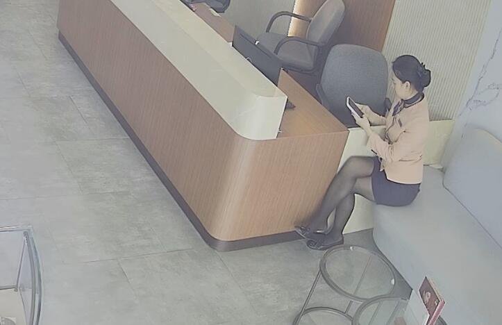 The jewelry store girls in black nylon dangling shoeplay daily show 22