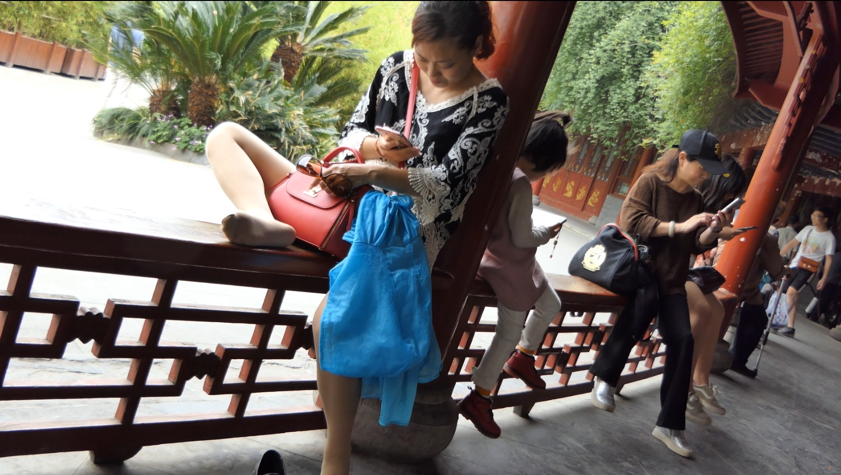 Pavilion nylon sole shot