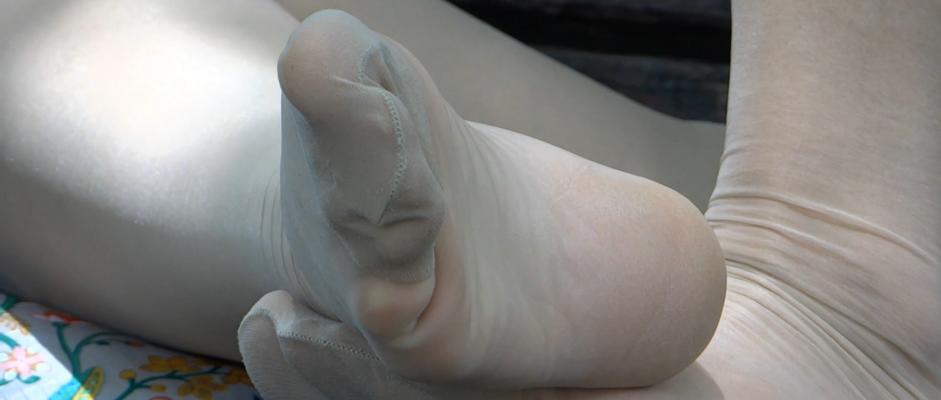 I bet everyone wants to taste her nylon sole 3!