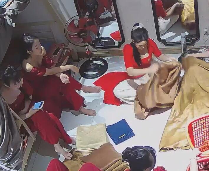 Where are their high heels 9?