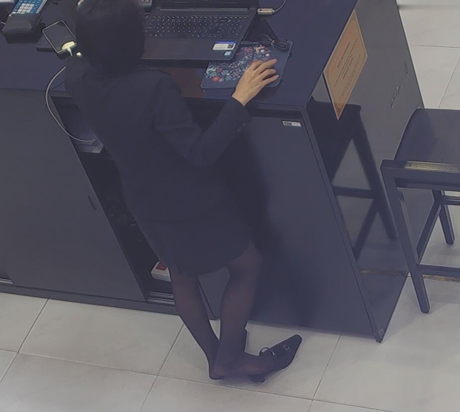 The jewelry store hostess in black nylon show us her cute feet! 270