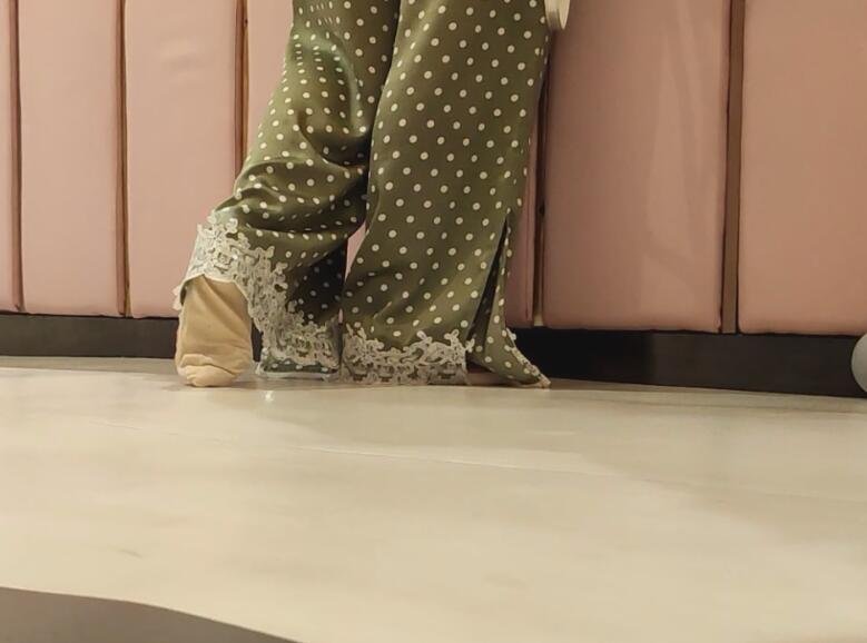 The young mother's sexy nylon sole 7