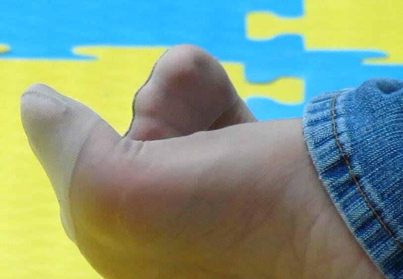 The beautiful girl took off her high heels and relaxed her feet 2