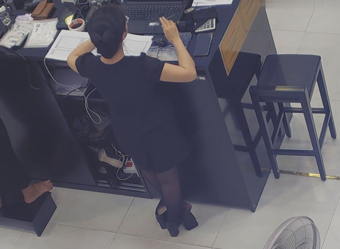 The jewelry store hostess in black nylon show us her cute feet! 179
