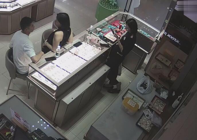 The new jewelry store hostess dipping shoeplay 2