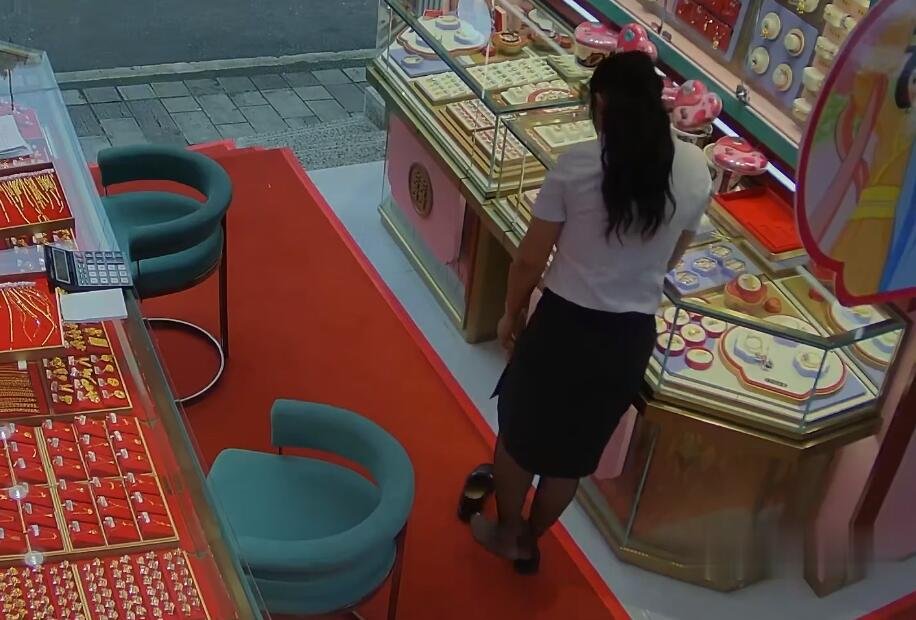 The jewelry store with red carpet hostess great dipping shoeplay