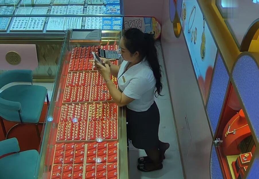 The jewelry store with red carpet hostess great dipping shoeplay 2