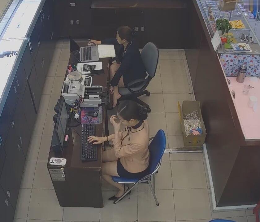 Ok this shoes playable!