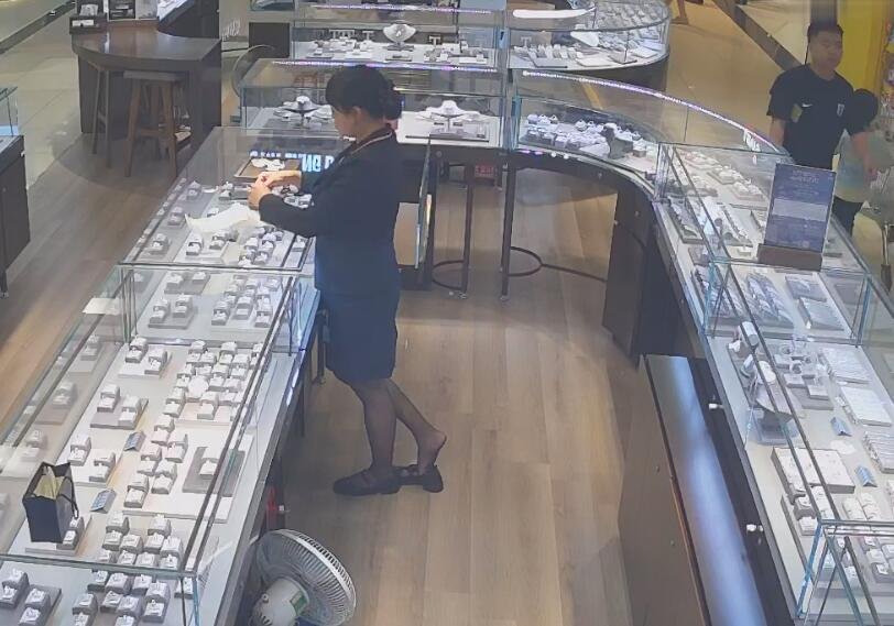 The jewelry store hostess manager show us her cute feet 4