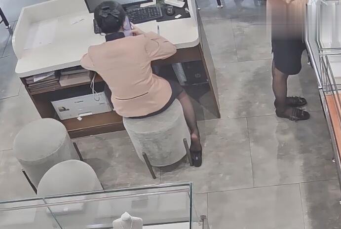 The jewelry store girls in black nylon dipping shoeplay daily show 17