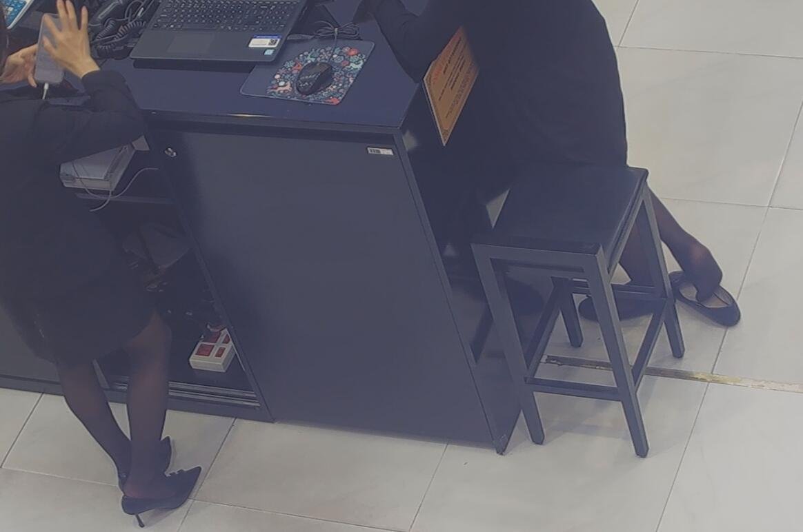 The jewelry store hostess in black nylon show us her cute feet! 279