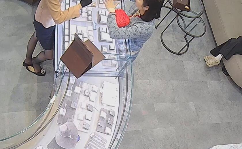 I think she will be the new jewelry store shoeplay queen 2