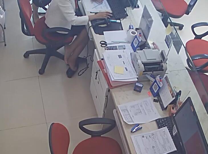  Why aren't they in nylons even it's so cold?